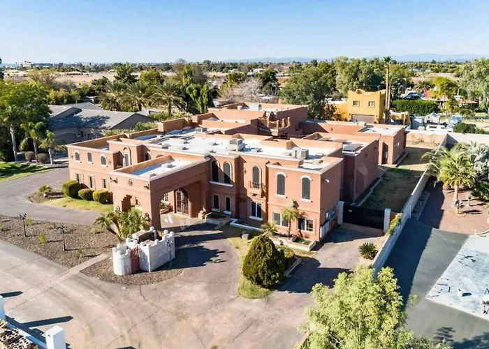 Getaway W/ Pool, Game & Theater Glendale