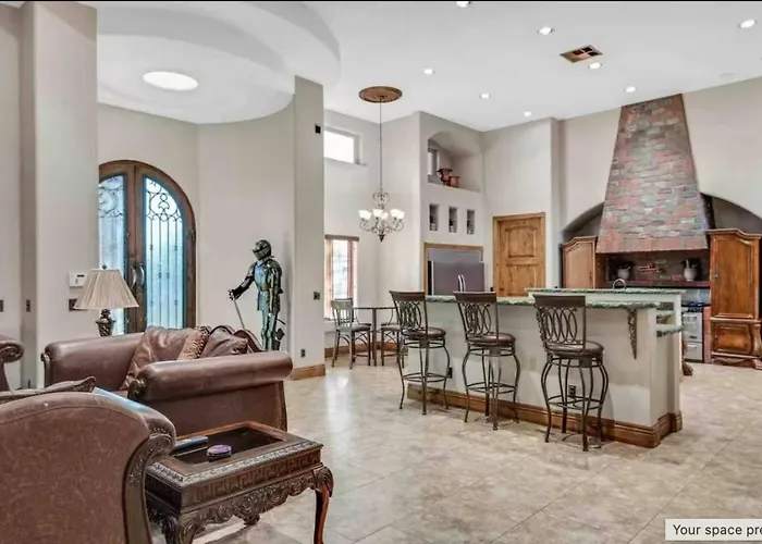 Getaway W/ Pool, Game & Theater * Glendale