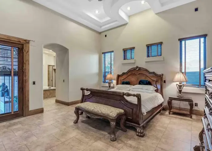 Getaway W/ Pool, Game & Theater Glendale