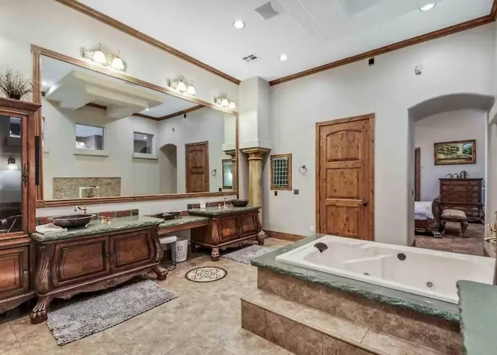 Getaway W/ Pool, Game & Theater Glendale