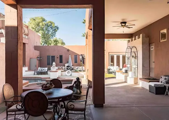Getaway W/ Pool, Game & Theater Holiday home